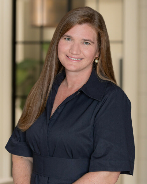 Portrait photo of Lindsay Lanier, REALTOR with Ansley Real Estate